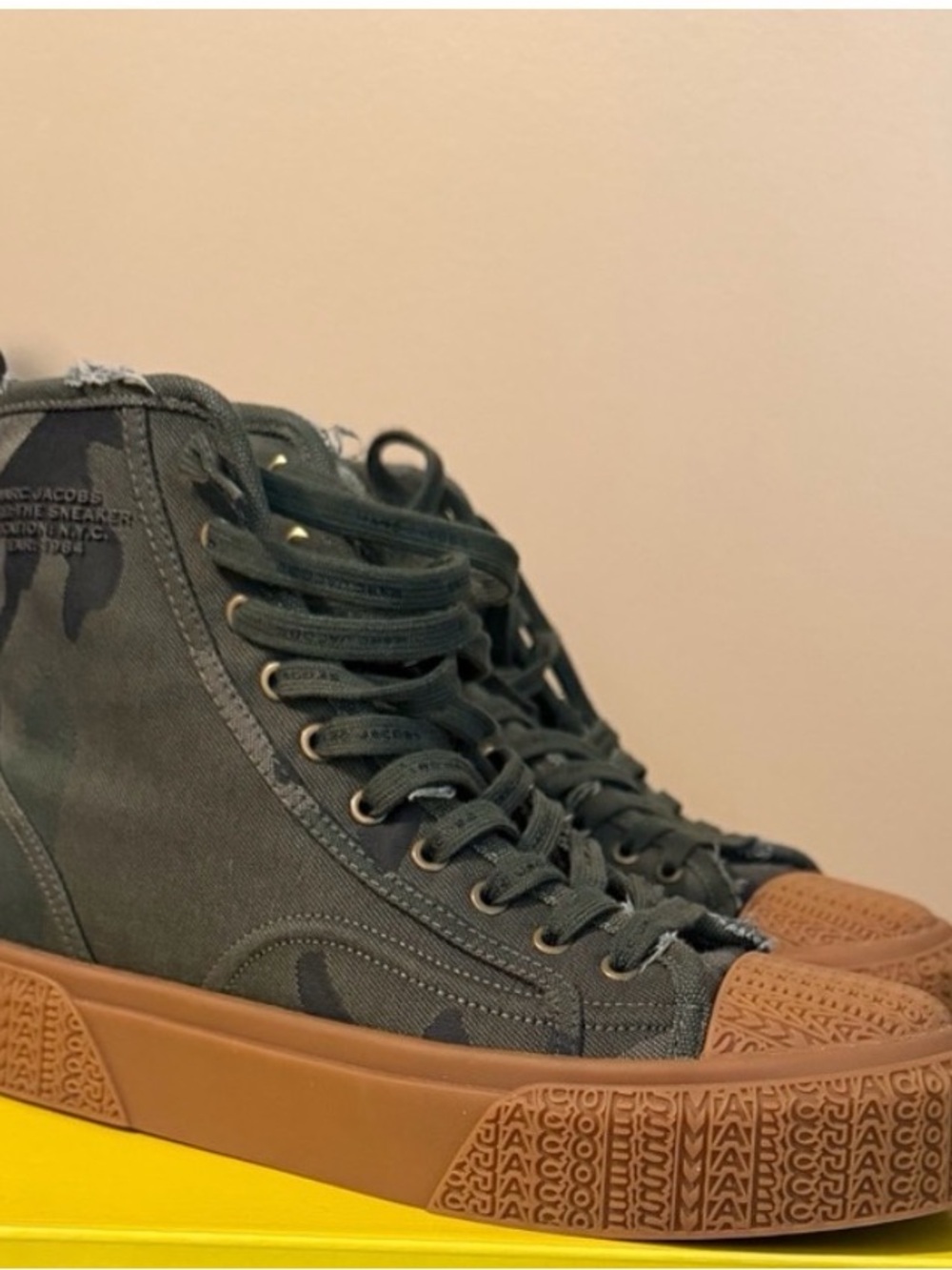 Marc Jacobs Olive Green High-Top Canvas Sneakers with matching bag - Picture 3 of 10